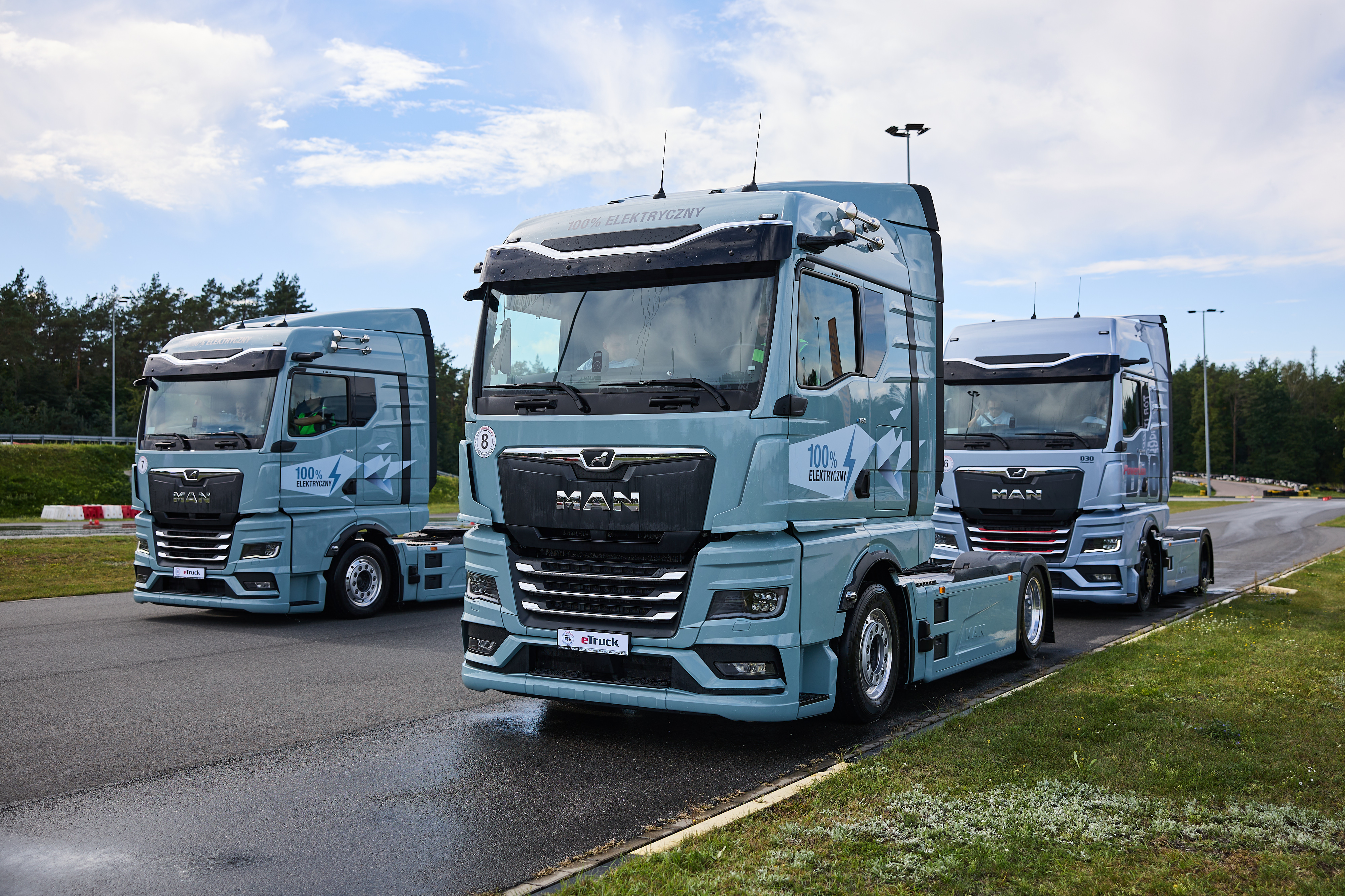 MAN Truck & Bus Polska prezentuje przyszłość transportu na Torze Modlin: Best of both worlds – ciężarówki MAN eTruck i D30 PowerLion  