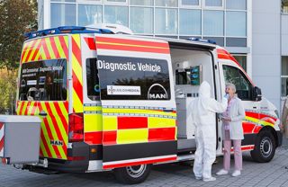 Pojazd diagnostyczny MAN do wykonywania testów na obecność koronawirusa